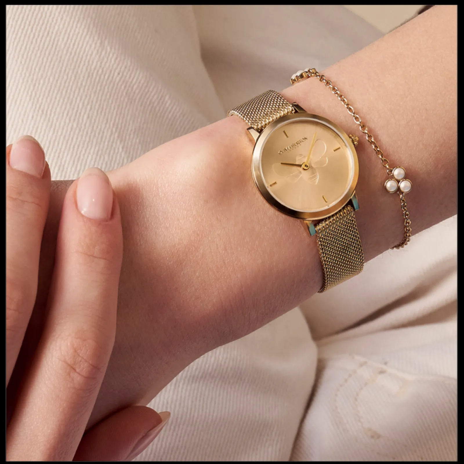 Relogio Bee Ultra Slim Aco Ip Dourado Milanesa-Olivia Burton New